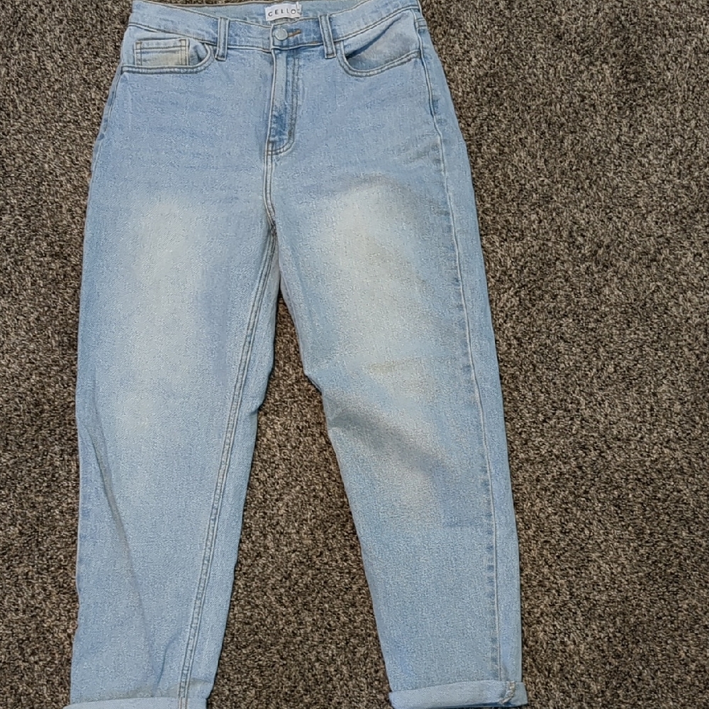 Cello Light Wash Cropped Jeans